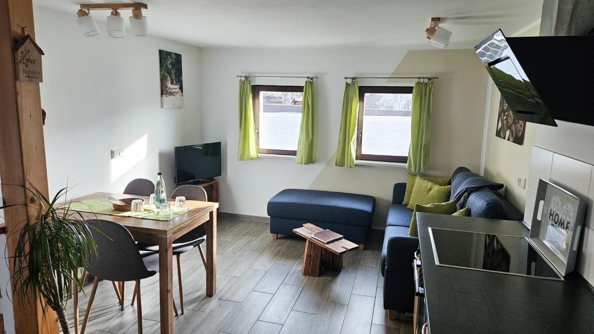 Apartment Balkenkunst